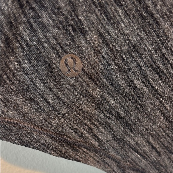 Lululemon Athletica Gray Fitted Short Sleeve U Neck T-Shirt Medium - Picture 3 of 3